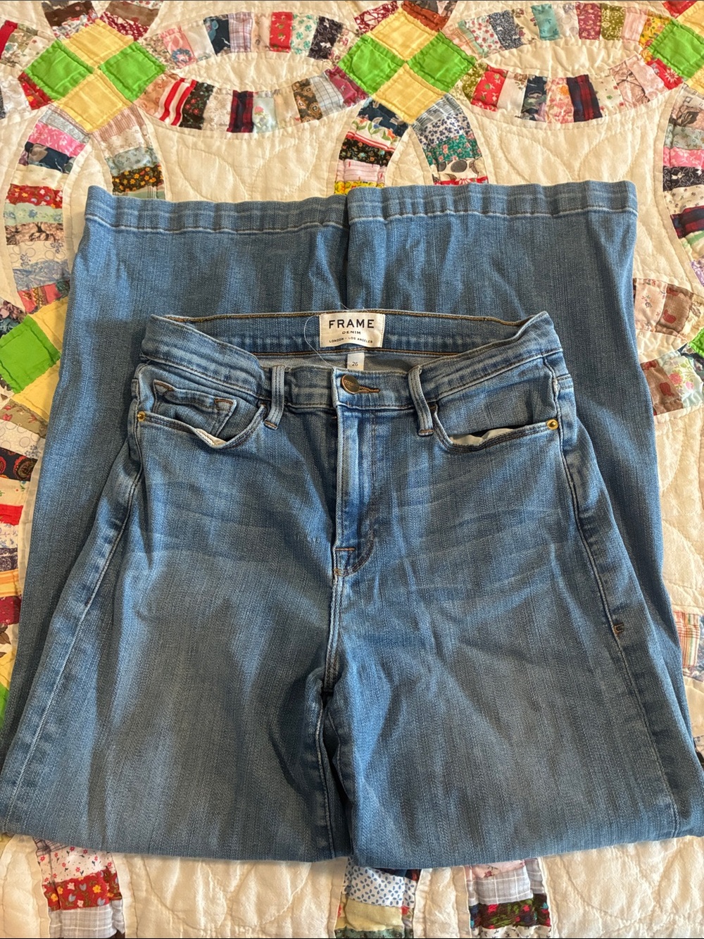 Frame Denim Light Blue straight jeans size 26 classic streetwear feminine